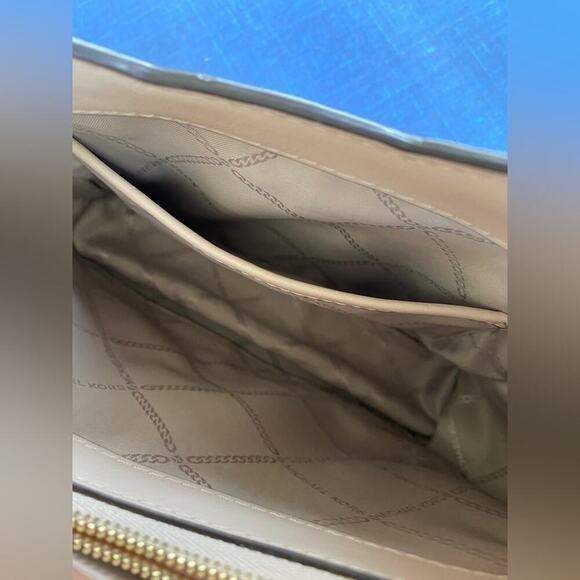 Michael Kors Whitney Small Chain Leather Shoulder Tote - Picture 9 of 14